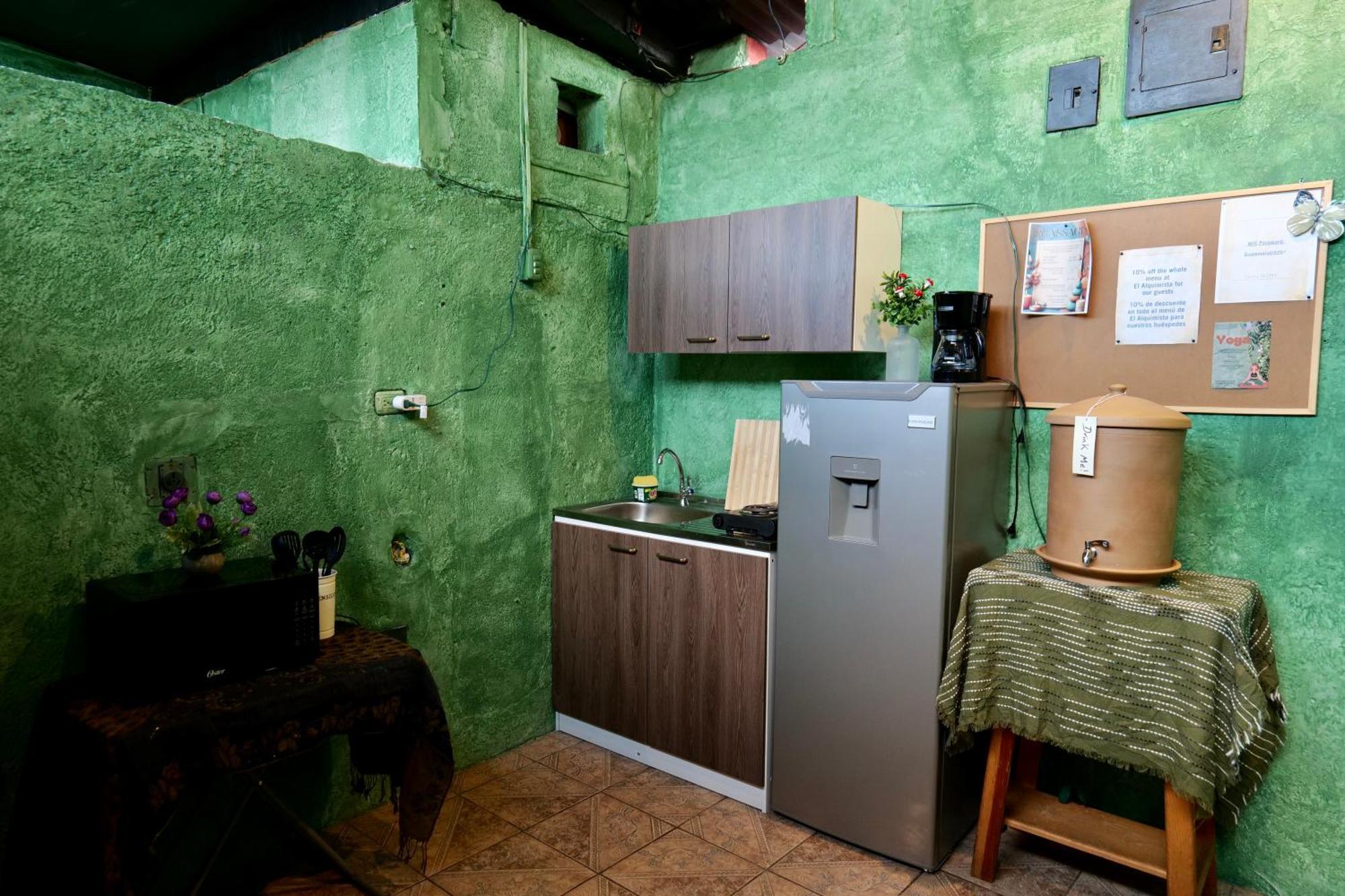 Wonderland Hostel Antigua Екстер'єр фото