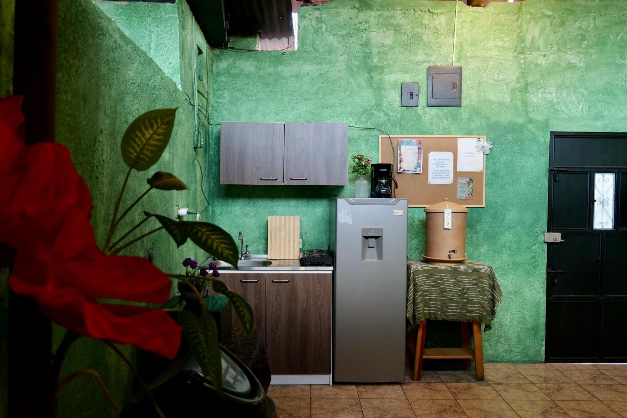 Wonderland Hostel Antigua Екстер'єр фото